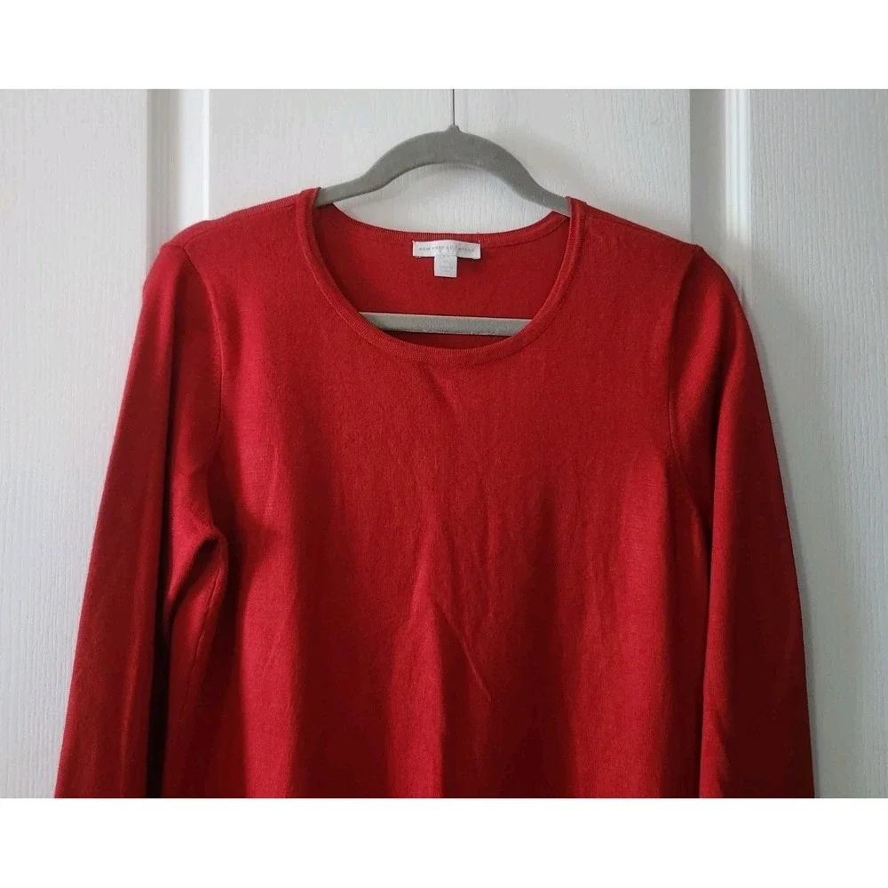 NEW YORK & COMPANY‎ Women's Asymmetric Sweater Long Sleeve Round Neck Size M